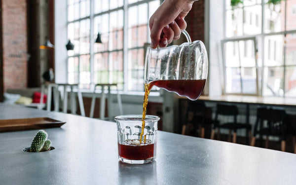 Batch Brewer vs Pour Over for Cafés: Which Setup Makes Sense?