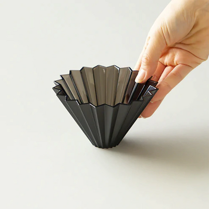 Origami Dripper Air S - Black with Plastic Holder