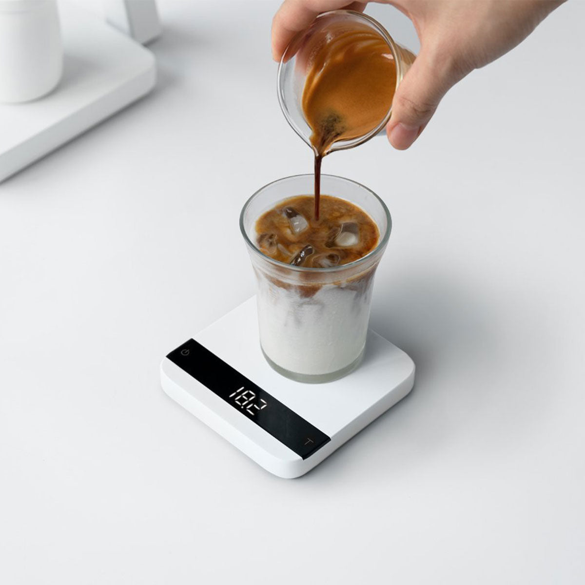 acaia LUNAR コーヒースケール Acaia Lunar Coffee Scale, Black | Brewing Tool | BG India