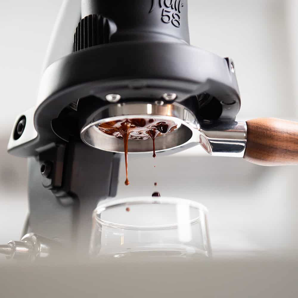 Flair 58 Plus Espresso Maker with Hard Case | Pro Brewing Kit Flair 58 Plus Espresso Maker with Hard Case | Pro Brewing Kit